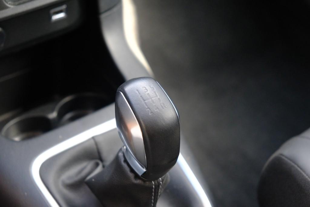 Citroën C3 1.2 PureTech 83pk Shine | App Connect | Climate | Cruise | Keyless | Stoelverwarming afbeelding 24