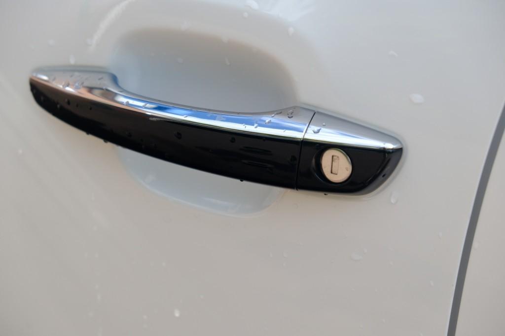 Citroën C3 1.2 PureTech 83pk Shine | App Connect | Climate | Cruise | Keyless | Stoelverwarming afbeelding 26