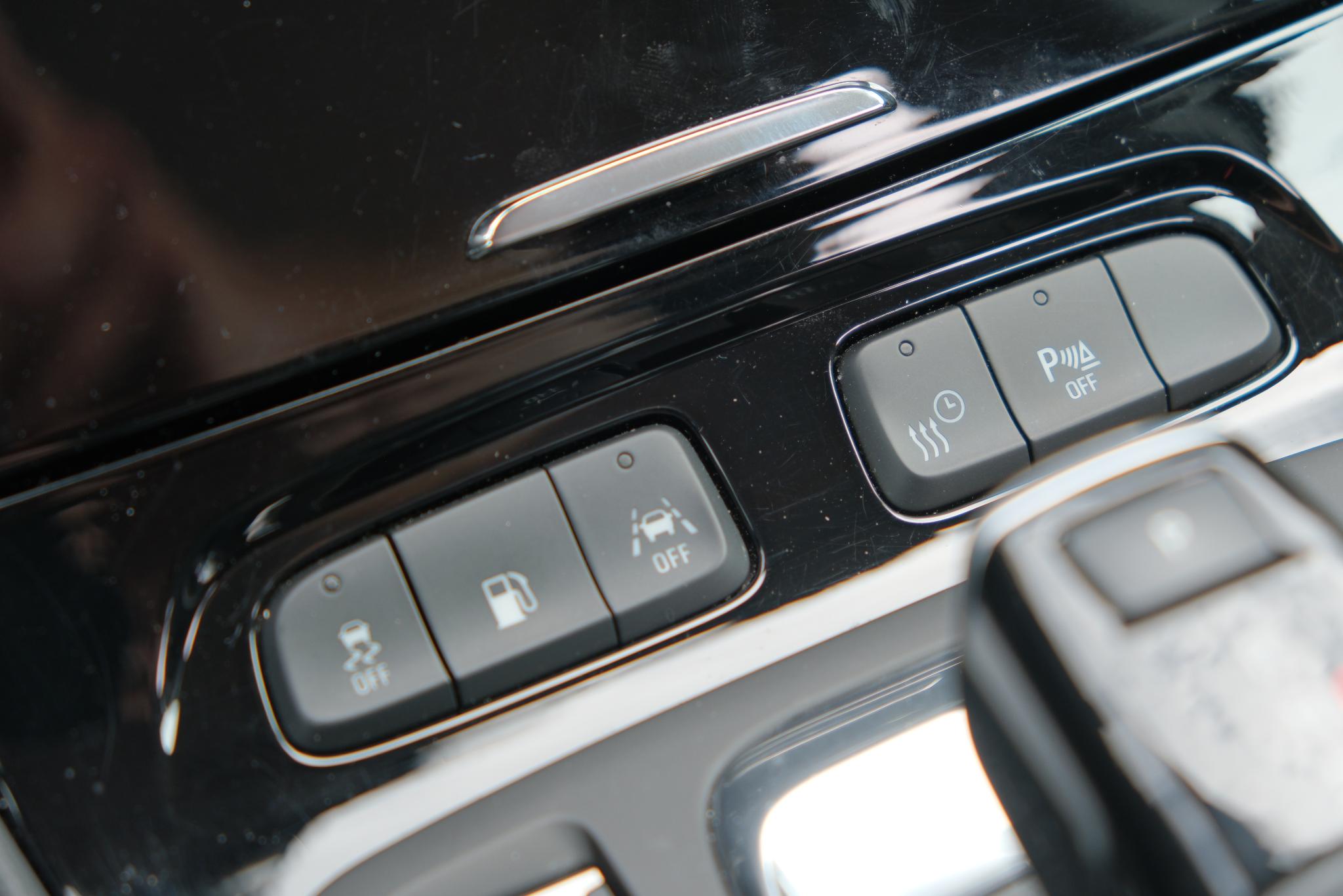 Opel Grandland X 1.6 Turbo Hybrid4 300pk Business Elegance | Navi | App Connect | Climate | Adaptive Cruise | Camera | Leder | Dodehoek | Trekhaak afbeelding 15