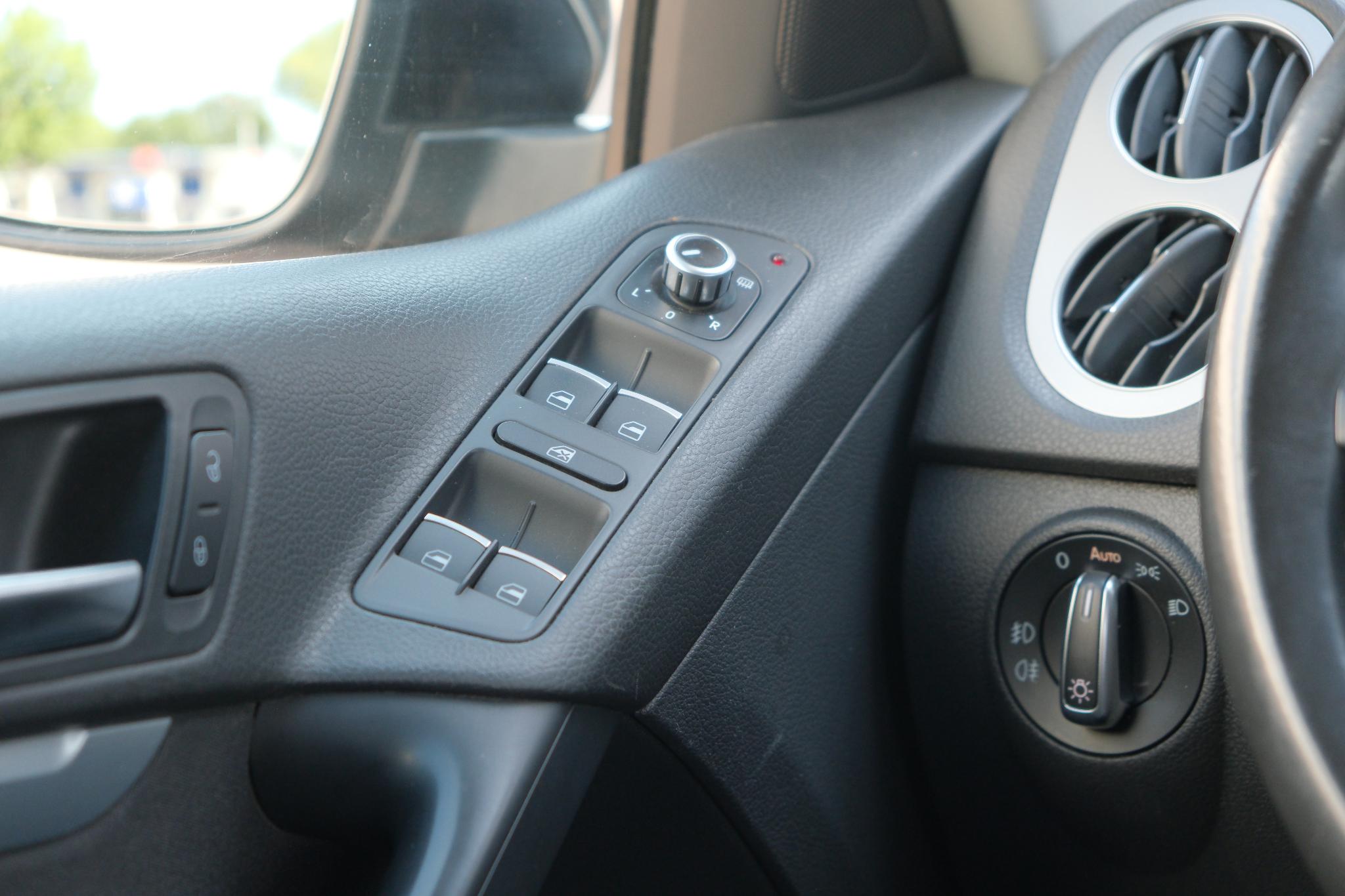 Volkswagen Tiguan 1.4 TSi 160pk Sport&Style | Navi | Climate | Cruise | Camera | Trekaak | Winterpakket afbeelding 15