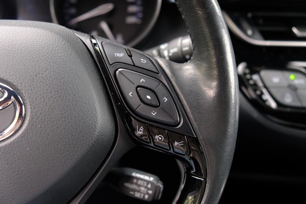 Toyota C-HR 1.8 Hybrid 122pk CVT First Edition | Navvi | App Connect | Climate | Adaptive Cruise | Camera | Keyless | Winter Pakket | Trekhaak afbeelding 10