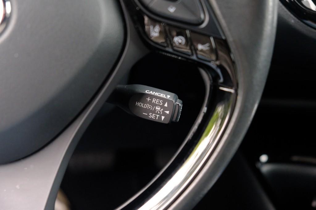 Toyota C-HR 1.8 Hybrid 122pk CVT First Edition | Navvi | App Connect | Climate | Adaptive Cruise | Camera | Keyless | Winter Pakket | Trekhaak afbeelding 11