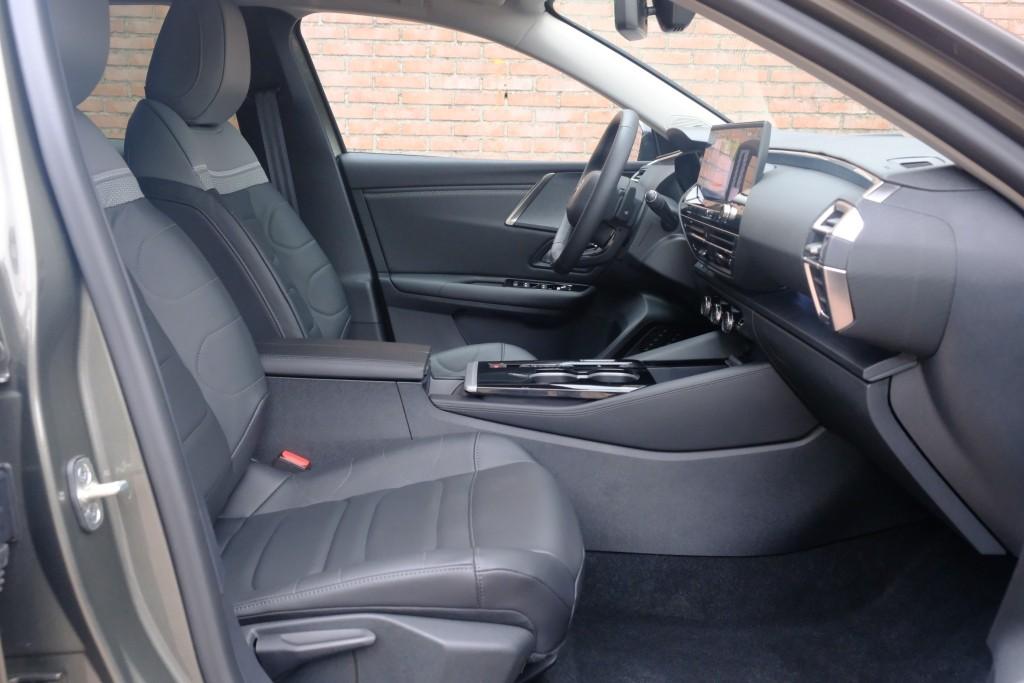 Citroën C5 X 1.6 Plug-in Hybrid 225pk EAT8 Shine | Navi | App Connect | Climate | Adaptive Cruise | Head-up Display | Camera | Keyless afbeelding 4