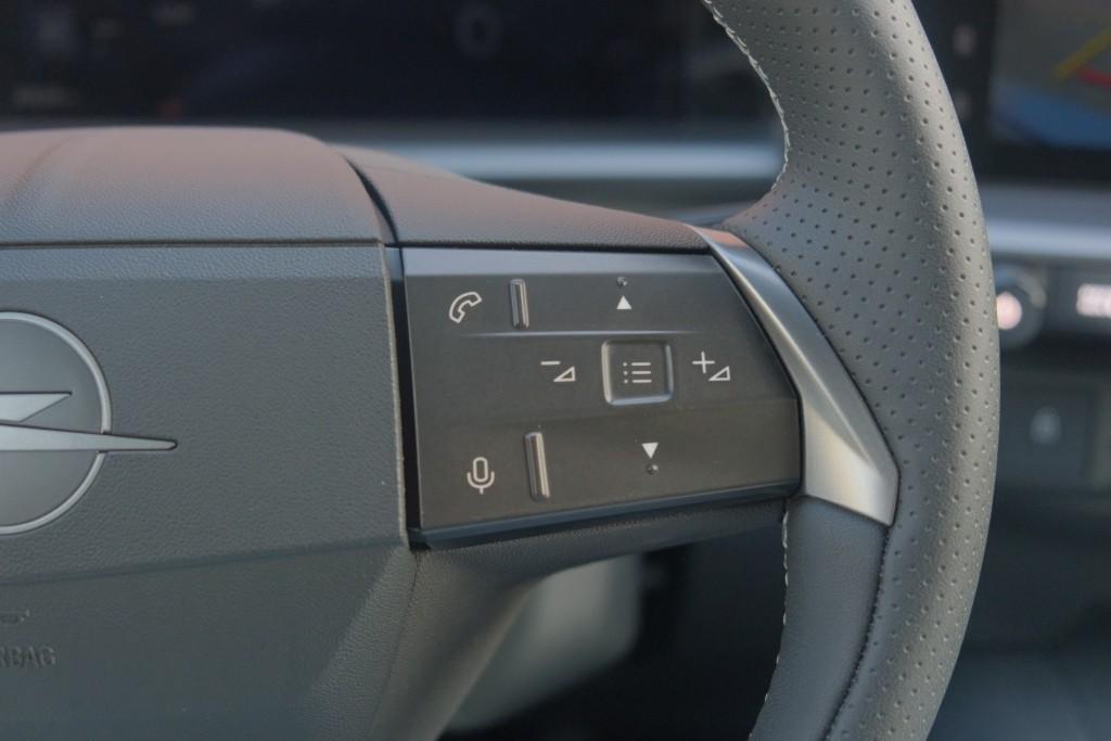 Opel Grandland 1.2 Turbo Hybrid 145pk Aut. GS | Navi | App Connect | Adaptive Cruise | Keyless | Focal | 360° Camera | Head-up Display | Matrix LED | Elektrische Achterklep afbeelding 10