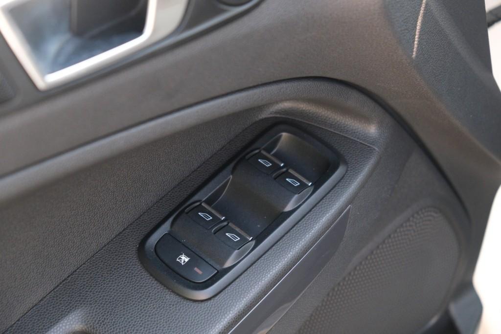 Ford EcoSport 1.0 EcoBoost 125pk Titanium S | Navi | Climate | Cruise | Keyless | Camera | Winter Pakket | Trekhaak afbeelding 26