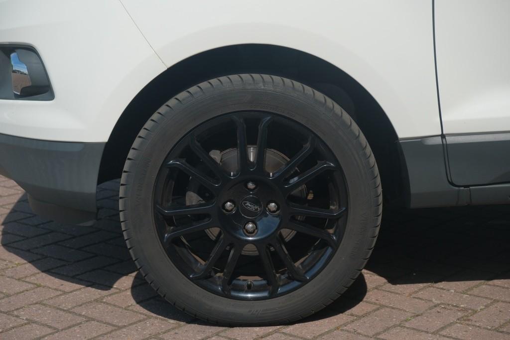 Ford EcoSport 1.0 EcoBoost 125pk Titanium S | Navi | Climate | Cruise | Keyless | Camera | Winter Pakket | Trekhaak afbeelding 29
