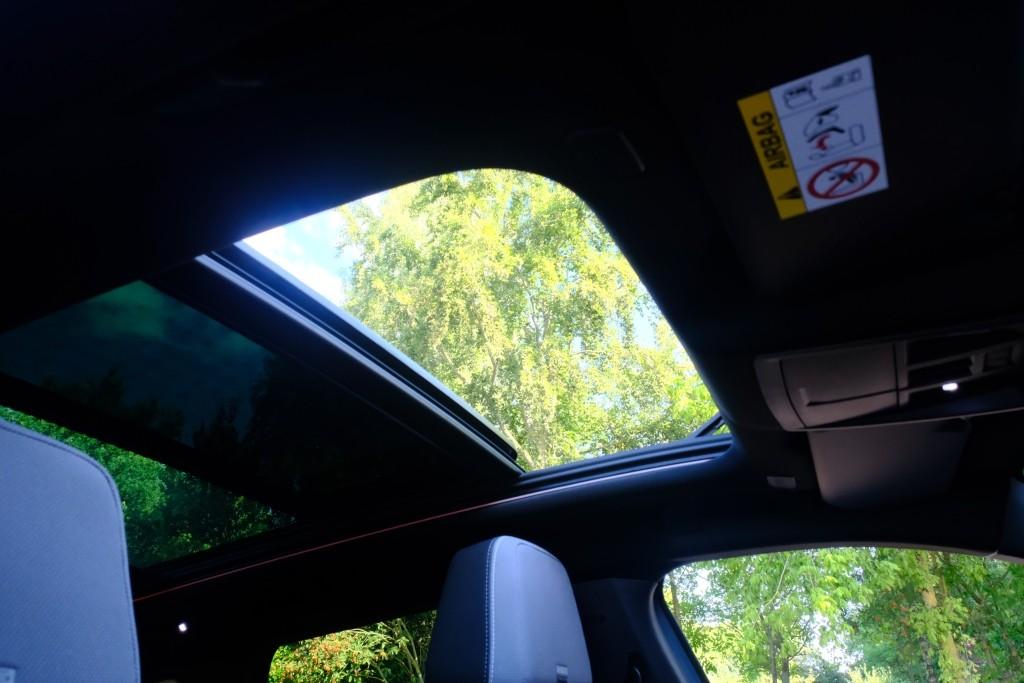 Opel Grandland 1.2 Turbo Hybrid 145pk eDCT6 GS | Navi | App Connect | Adaptive Cruise | Climate Control | Panoramadak | 360° Camera | Focal Audio | Keyless afbeelding 15