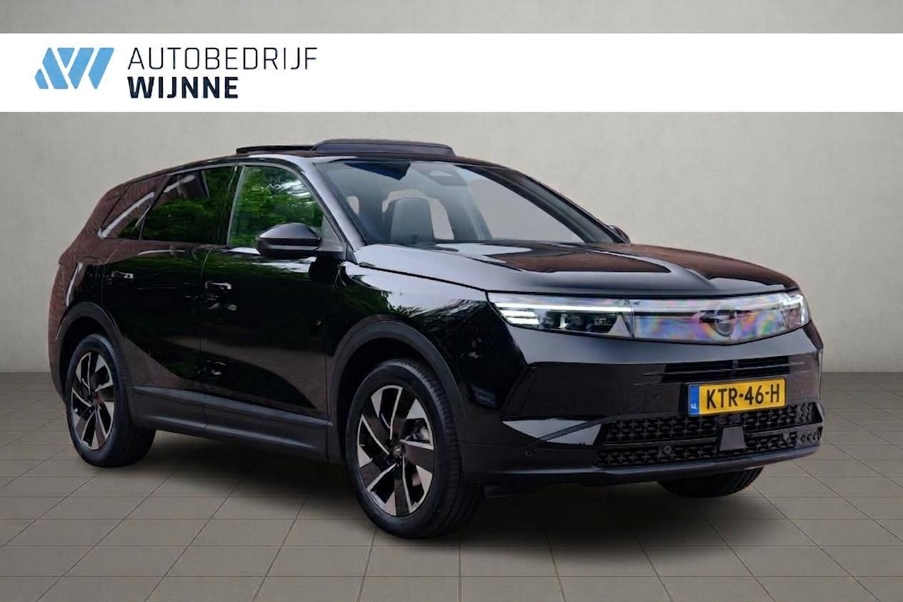 Opel Grandland 1.2 Turbo Hybrid 145pk eDCT6 GS - Panoramadak - Adaptive Cruise - Head-up display - Stoelverwarming - Elektrische achterklep - 360° Camera - Focal Audio afbeelding 1