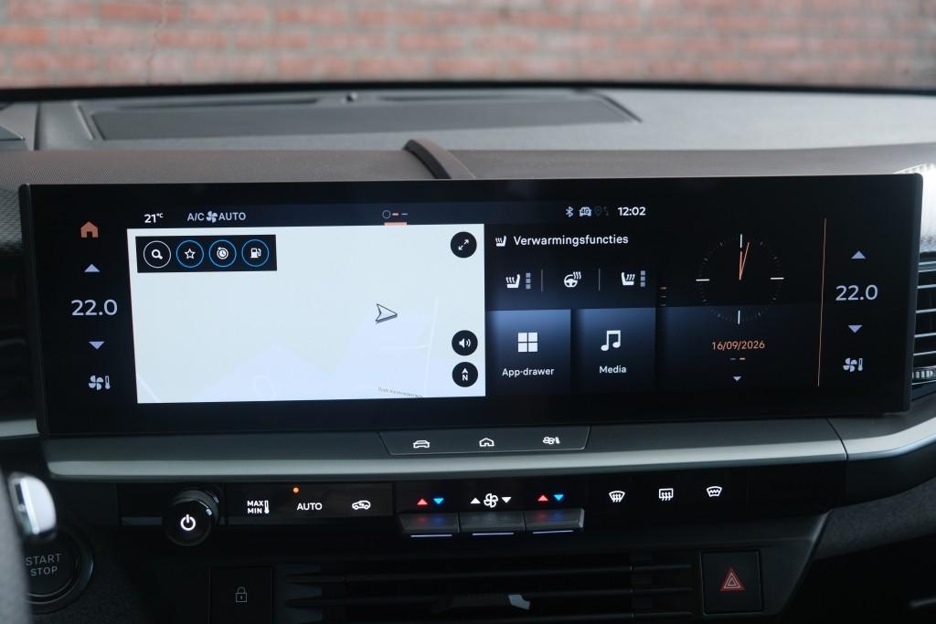 Opel Grandland 1.2 Turbo Hybrid 145pk eDCT6 GS - Panoramadak - Adaptive Cruise - Head-up display - Stoelverwarming - Elektrische achterklep - 360° Camera - Focal Audio afbeelding 17