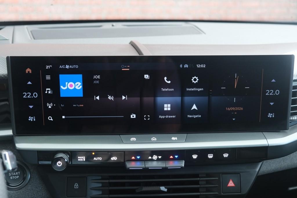 Opel Grandland 1.2 Turbo Hybrid 145pk eDCT6 GS - Panoramadak - Adaptive Cruise - Head-up display - Stoelverwarming - Elektrische achterklep - 360° Camera - Focal Audio afbeelding 18
