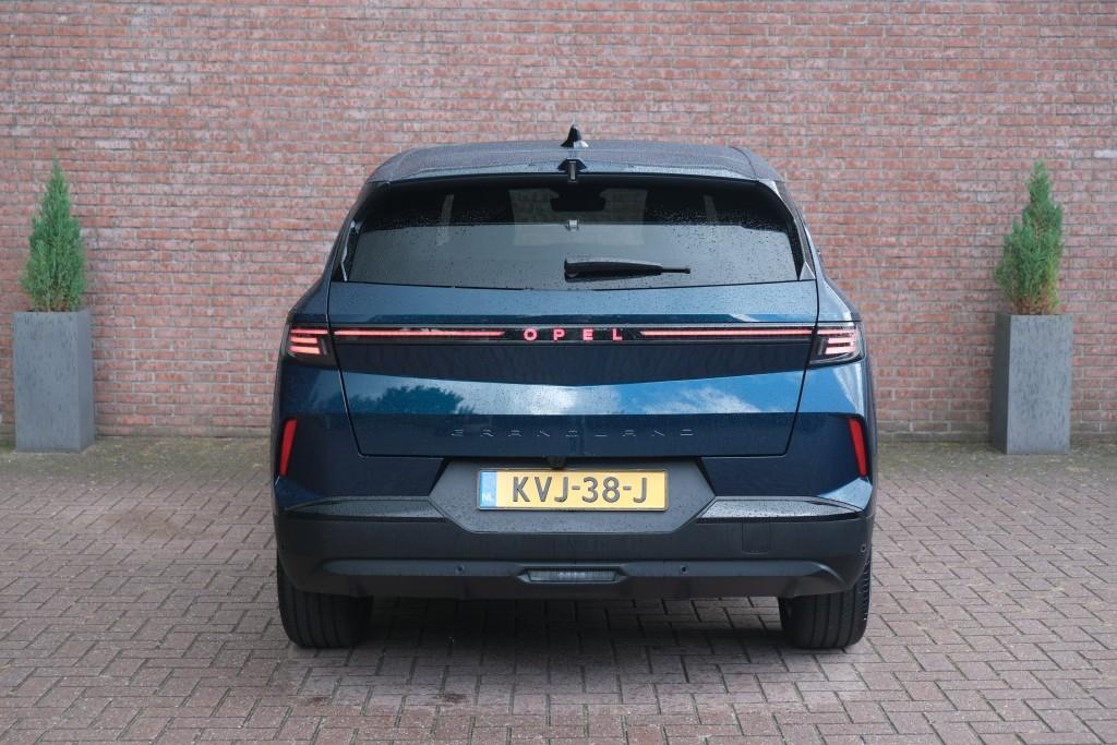 Opel Grandland 1.2 Turbo Hybrid 145pk eDCT6 GS - Panoramadak - Adaptive Cruise - Head-up display - Stoelverwarming - Elektrische achterklep - 360° Camera - Focal Audio afbeelding 34