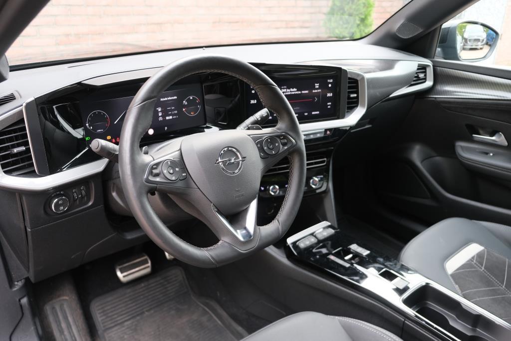 Opel Mokka 1.2 Turbo 130pk EAT8 Ultimate | App Connect | Adaptive Cruise | Keyless | Camera | Blind Spot | Winter Pakket afbeelding 8