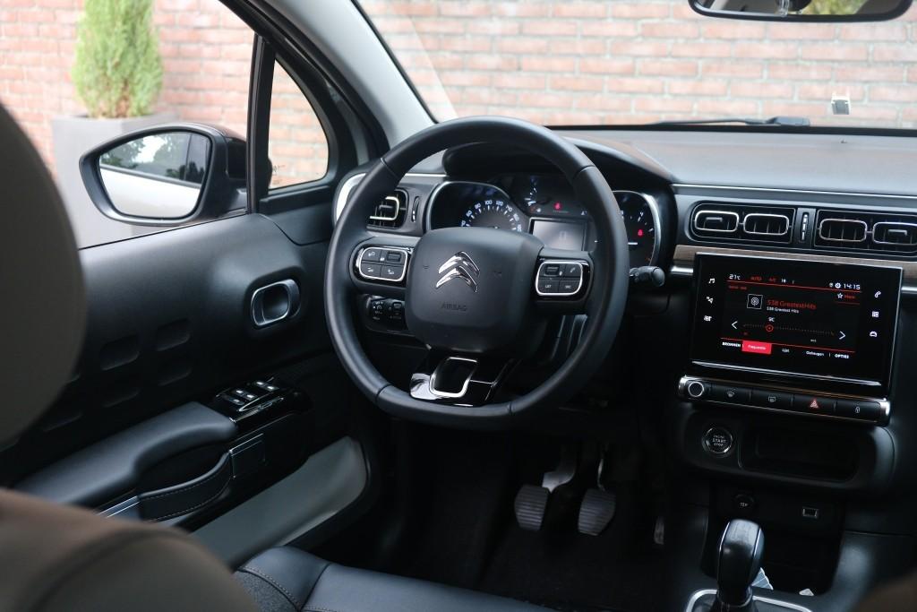 Citroën C3 1.2 PureTech 83pk Shine | App Connect | Climate | Cruise | Camera | Keyless | Stoelverwarming | PDC afbeelding 13