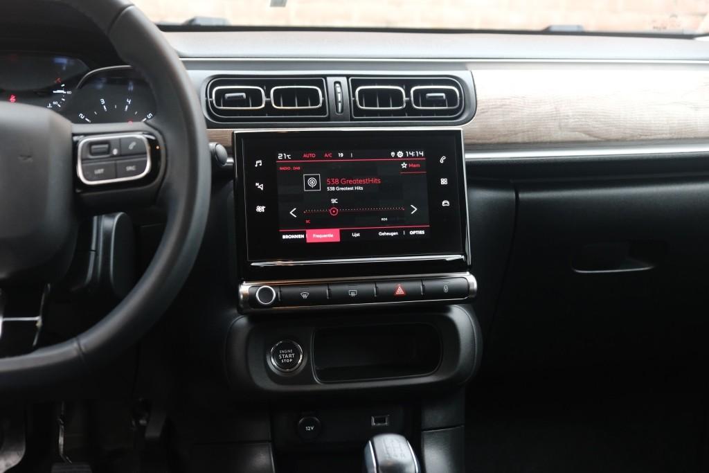 Citroën C3 1.2 PureTech 83pk Shine | App Connect | Climate | Cruise | Camera | Keyless | Stoelverwarming | PDC afbeelding 16