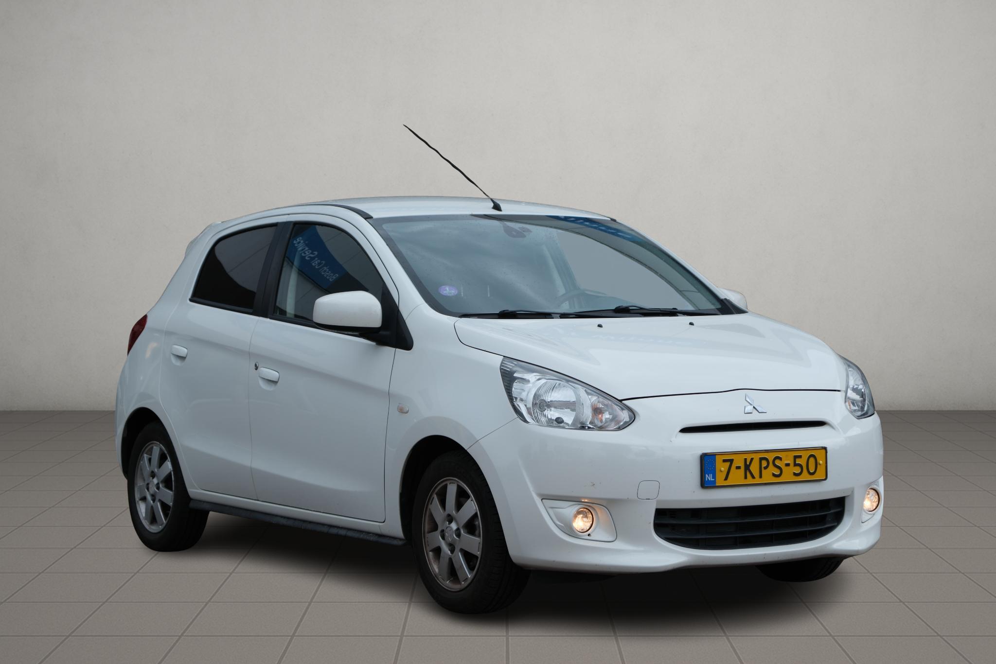 Mitsubishi Space Star 1.0 70pk Intense | Climate | 14" Velgen | Radio-CD | Keyless entry afbeelding 1