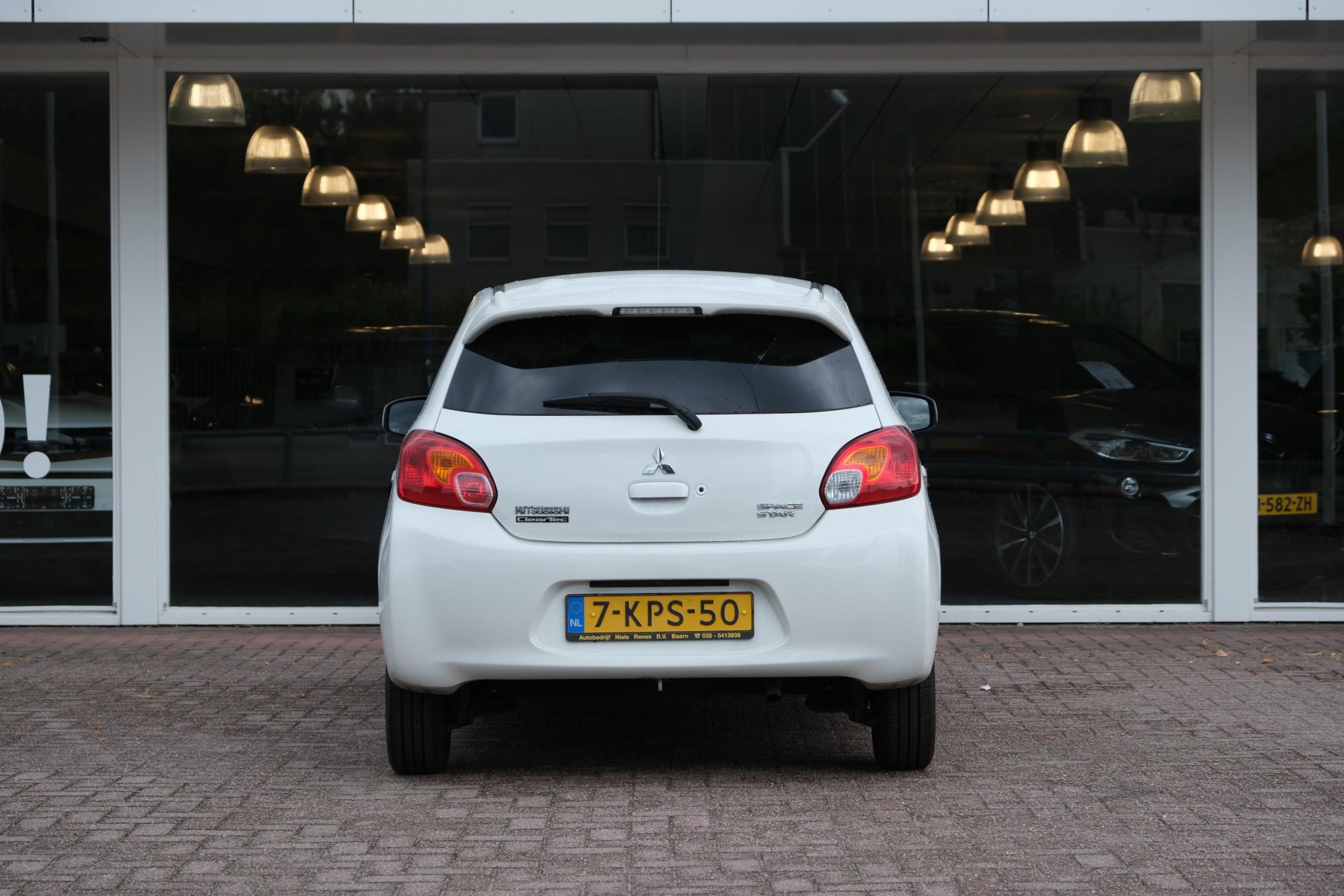 Mitsubishi Space Star 1.0 70pk Intense | Climate | 14" Velgen | Radio-CD | Keyless entry afbeelding 5