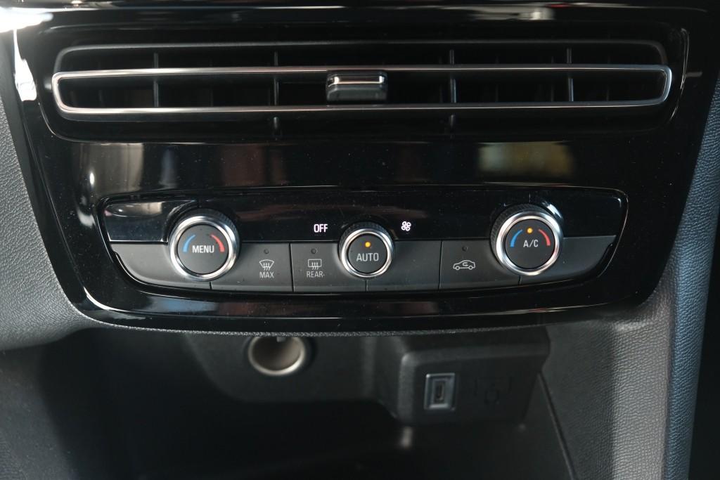 Opel Mokka 1.2 Turbo Hybrid 145pk eDCT6 | Navi | App Connect | Climate | Adaptive Cruise | Camera | Dodehoek | PDC afbeelding 18