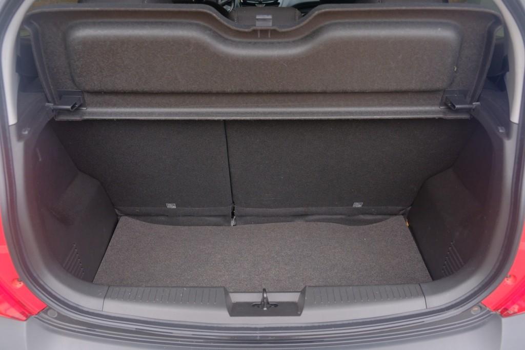 Opel KARL 1.0 75pk Rocks Online Edition | App Connect | Airco | Cruise | PDC | Winter Pakket afbeelding 29