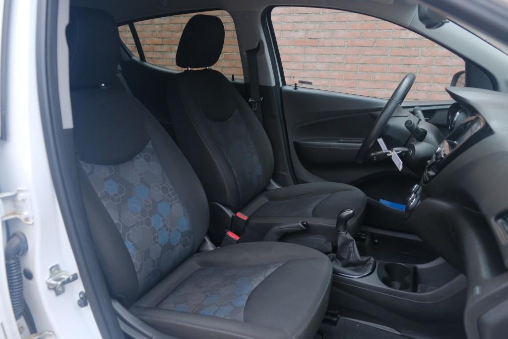 Opel KARL 1.0 75pk Rocks Online Edition | App Connect | Airco | Cruise | PDC | Winter Pakket afbeelding 6