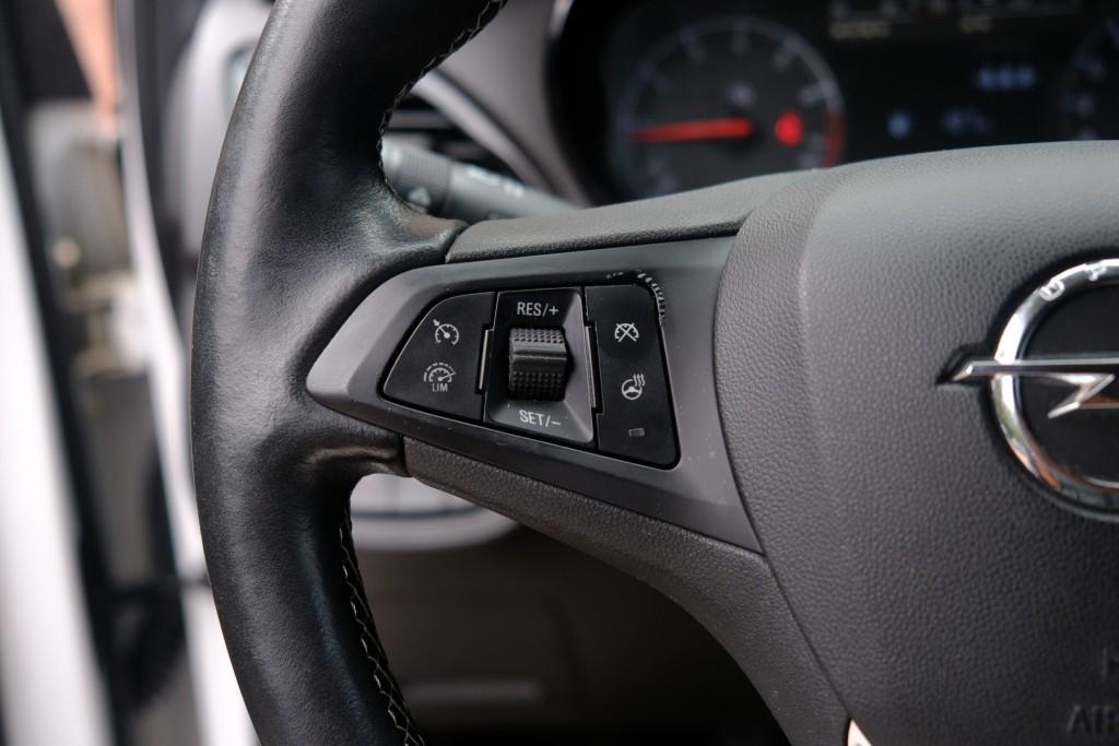 Opel KARL 1.0 75pk Rocks Online Edition | App Connect | Airco | Cruise | PDC | Winter Pakket afbeelding 9