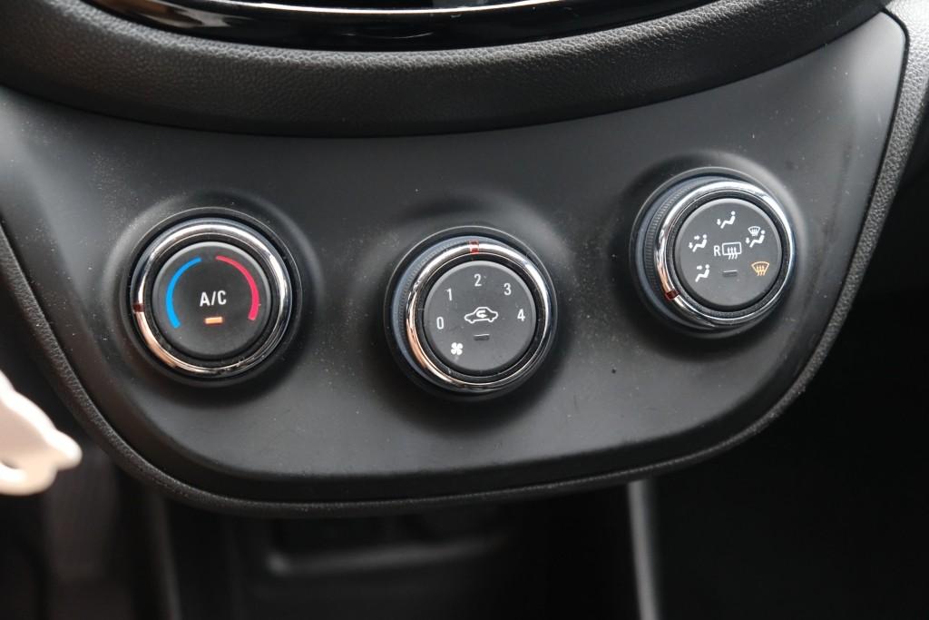Opel KARL 1.0 75pk Rocks Online Edition | App Connect | Airco | Cruise | PDC | Winter Pakket afbeelding 21