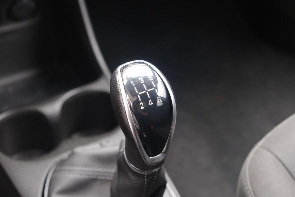 Opel KARL 1.0 75pk Rocks Online Edition | App Connect | Airco | Cruise | PDC | Winter Pakket afbeelding 22