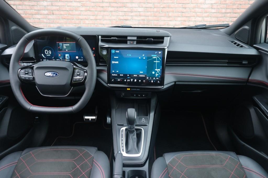 Ford Puma 1.0 EcoBoost Hybrid 155pk Aut. ST-Line X | Navi | App Connect | Adaptive Cruise | 360° Camera | Panoramadak | Elektrische Achterklep | Winter Pakket afbeelding 7