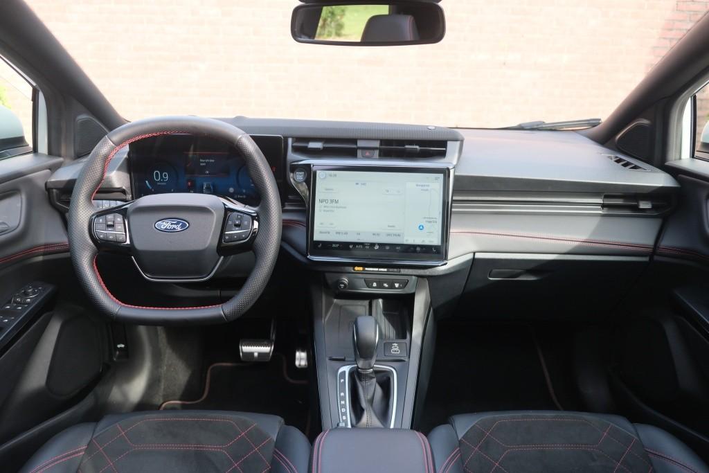 Ford Puma 1.0 EcoBoost Hybrid 155pk Aut. ST-Line X | Navi | App Connect | Adaptive Cruise | 360° Camera | Panoramadak | Elektrische Achterklep | Winter Pakket afbeelding 5