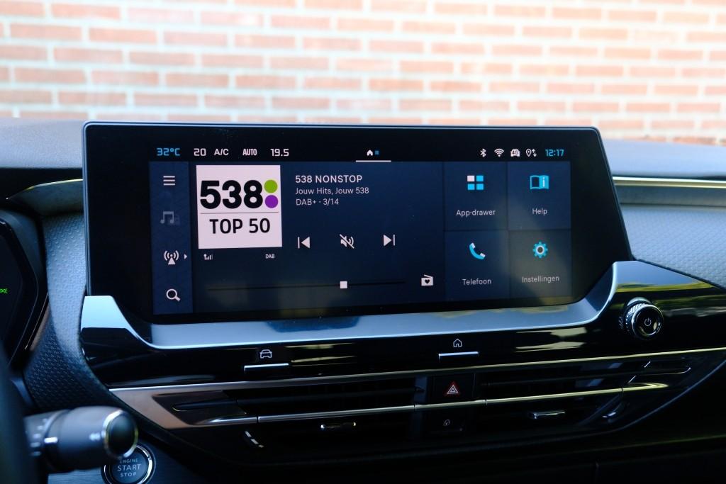 Citroën C5 X 1.6 Plug-in Hybrid 225pk EAT8 Shine | Navi | App Connect | Climate | Adaptive Cruise | Head-up Display | Camera | Keyless afbeelding 16