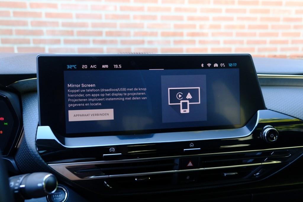 Citroën C5 X 1.6 Plug-in Hybrid 225pk EAT8 Shine | Navi | App Connect | Climate | Adaptive Cruise | Head-up Display | Camera | Keyless afbeelding 17