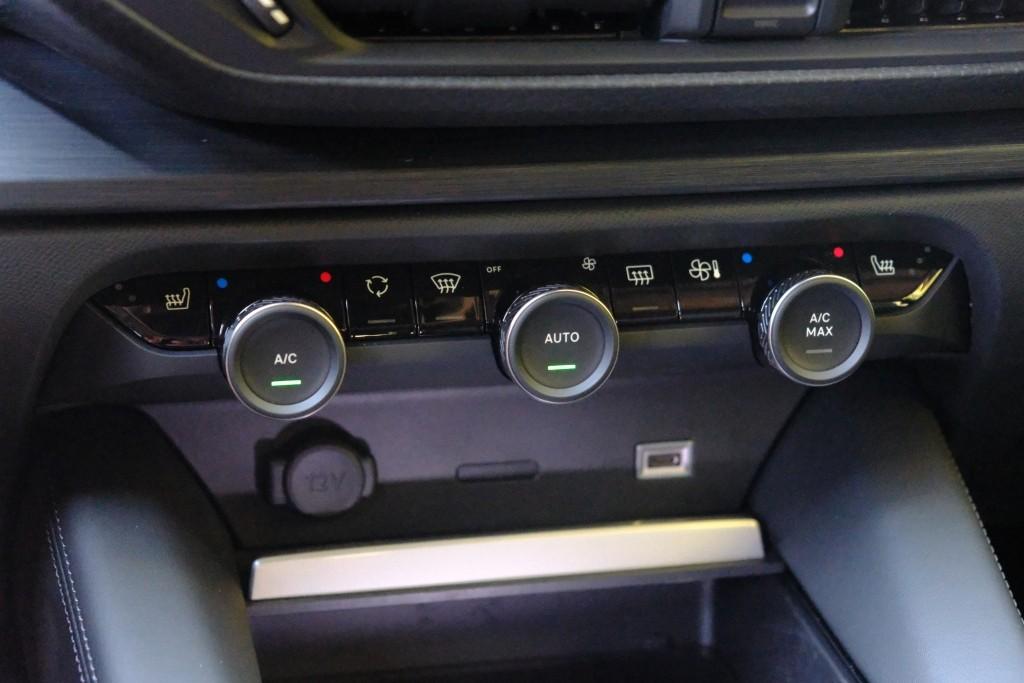 Citroën C5 X 1.6 Plug-in Hybrid 225pk EAT8 Shine | Navi | App Connect | Climate | Adaptive Cruise | Head-up Display | Camera | Keyless afbeelding 19