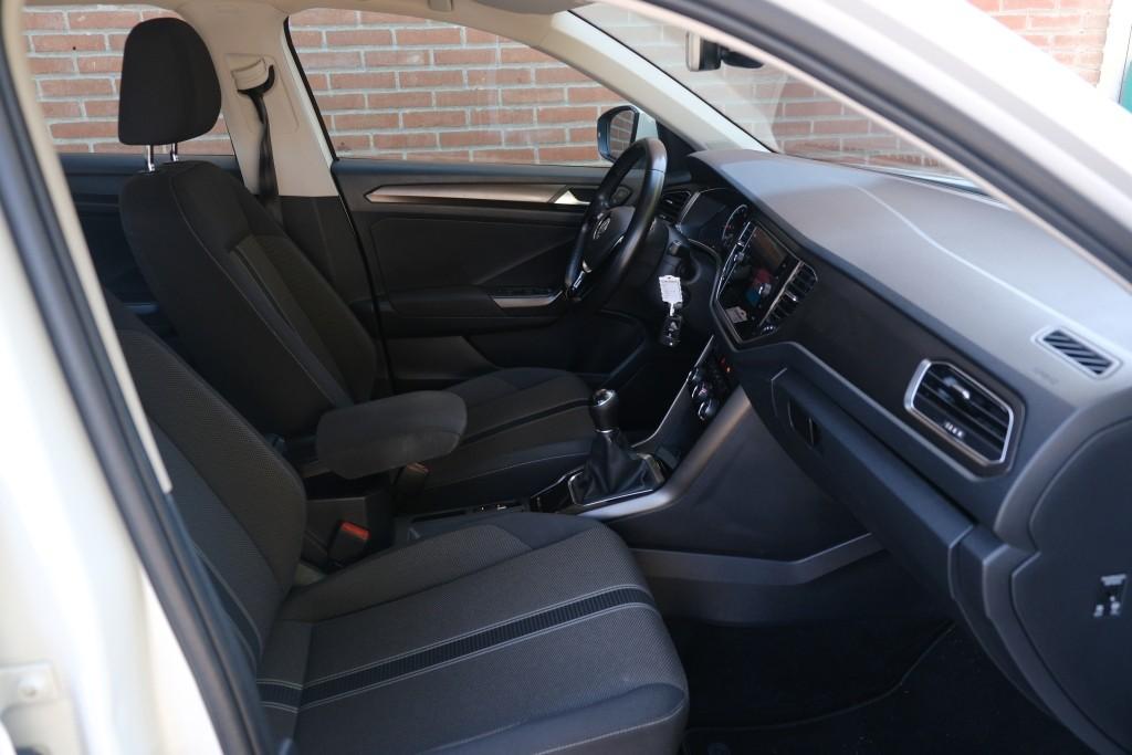 Volkswagen T-Roc 1.0 TSi 116pk Style | Navi | App Connect | Airco | Adaptive Cruise | PDC afbeelding 4