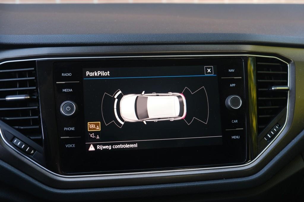 Volkswagen T-Roc 1.0 TSi 116pk Style | Navi | App Connect | Airco | Adaptive Cruise | PDC afbeelding 12