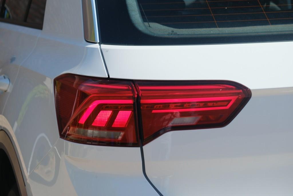 Volkswagen T-Roc 1.0 TSi 116pk Style | Navi | App Connect | Airco | Adaptive Cruise | PDC afbeelding 25