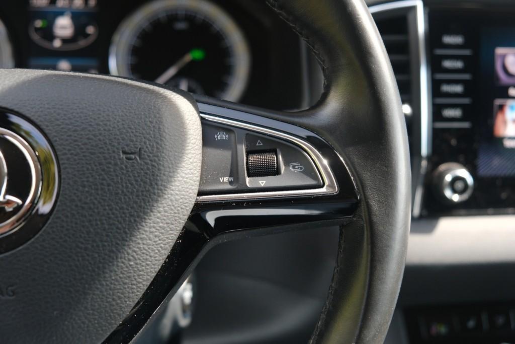 Skoda Karoq 1.5 TSi ACT 150pk DSG Style Business | Navi | App Connect | Climate | Adaptive Cruise | Keyless | Winter Pakket | Trekhaak afbeelding 10