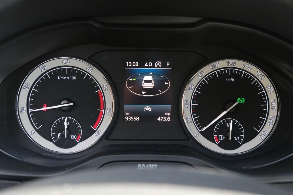 Skoda Karoq 1.5 TSi ACT 150pk DSG Style Business | Navi | App Connect | Climate | Adaptive Cruise | Keyless | Winter Pakket | Trekhaak afbeelding 12