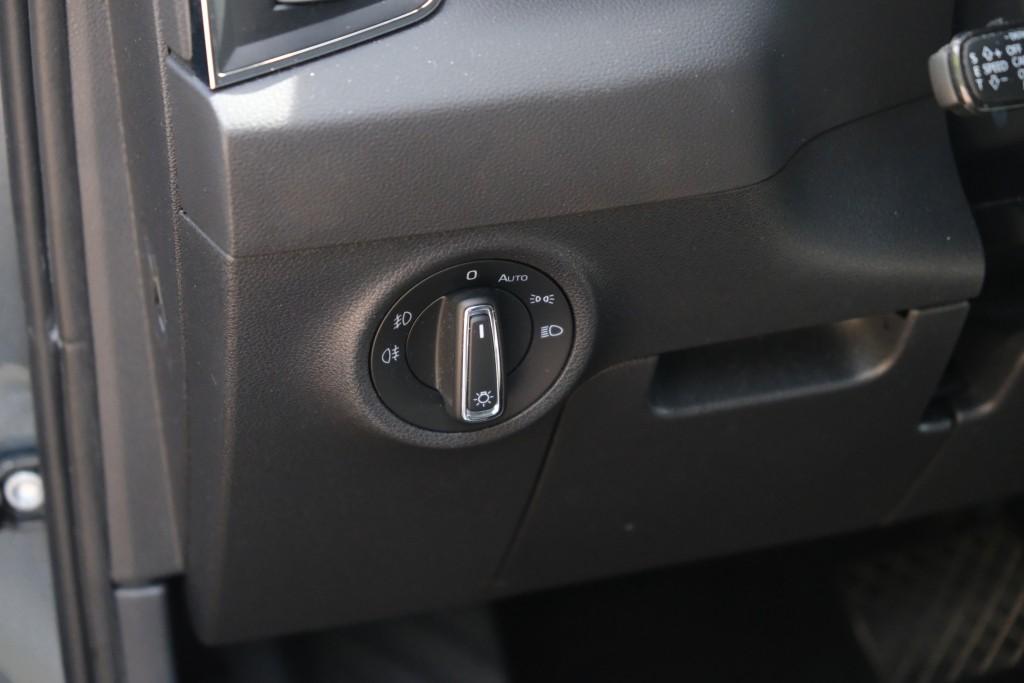 Skoda Karoq 1.5 TSi ACT 150pk DSG Style Business | Navi | App Connect | Climate | Adaptive Cruise | Keyless | Winter Pakket | Trekhaak afbeelding 28
