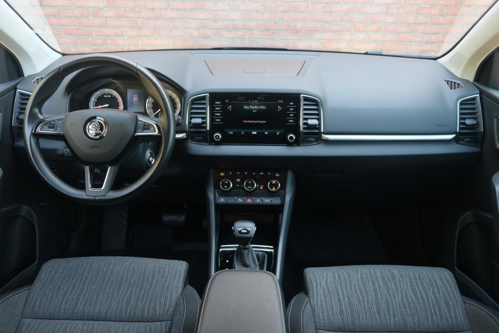Skoda Karoq 1.5 TSi ACT 150pk DSG Style Business | Navi | App Connect | Climate | Adaptive Cruise | Keyless | Winter Pakket | Trekhaak afbeelding 7