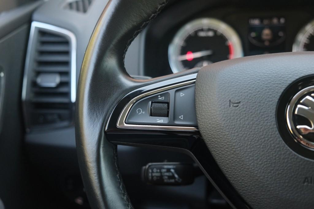 Skoda Karoq 1.5 TSi ACT 150pk DSG Style Business | Navi | App Connect | Climate | Adaptive Cruise | Keyless | Winter Pakket | Trekhaak afbeelding 9