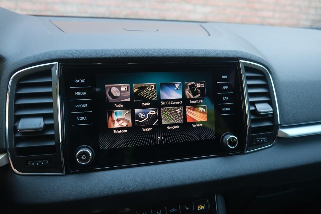 Skoda Karoq 1.5 TSi ACT 150pk DSG Style Business | Navi | App Connect | Climate | Adaptive Cruise | Keyless | Winter Pakket | Trekhaak afbeelding 20