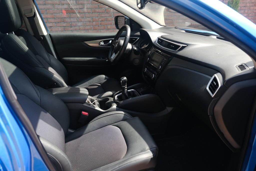 Nissan QASHQAI 1.3 DIG-T 140pk Tekna | Navi | App Connect | Climate | Cruise | Panoramadak | 360° Camera | Keyless | Winter Pakket | Trekhaak afbeelding 4