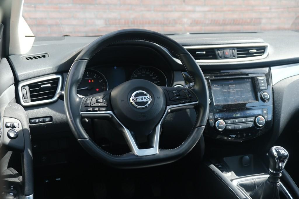 Nissan QASHQAI 1.3 DIG-T 140pk Tekna | Navi | App Connect | Climate | Cruise | Panoramadak | 360° Camera | Keyless | Winter Pakket | Trekhaak afbeelding 16