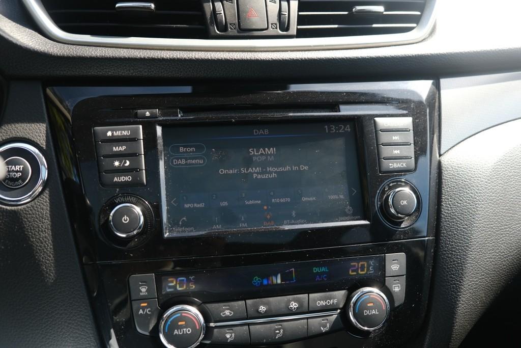 Nissan QASHQAI 1.3 DIG-T 140pk Tekna | Navi | App Connect | Climate | Cruise | Panoramadak | 360° Camera | Keyless | Winter Pakket | Trekhaak afbeelding 18