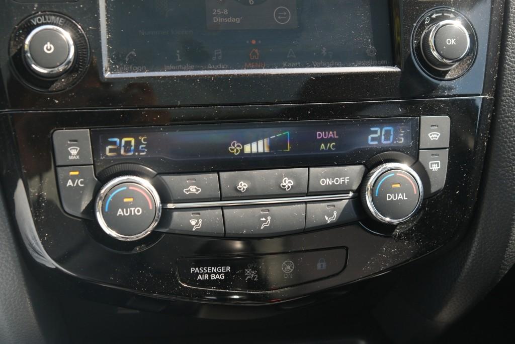 Nissan QASHQAI 1.3 DIG-T 140pk Tekna | Navi | App Connect | Climate | Cruise | Panoramadak | 360° Camera | Keyless | Winter Pakket | Trekhaak afbeelding 23