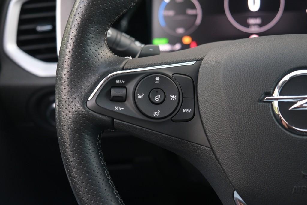 Opel Grandland 1.6 Turbo Plug-In Hybrid 300pk 4x4 EAT8 GSe | Navi | App Connect | Climate | Adaptive Cruise | Keyless | Elektrische Achterklep | Camera | Leder Pakket afbeelding 9