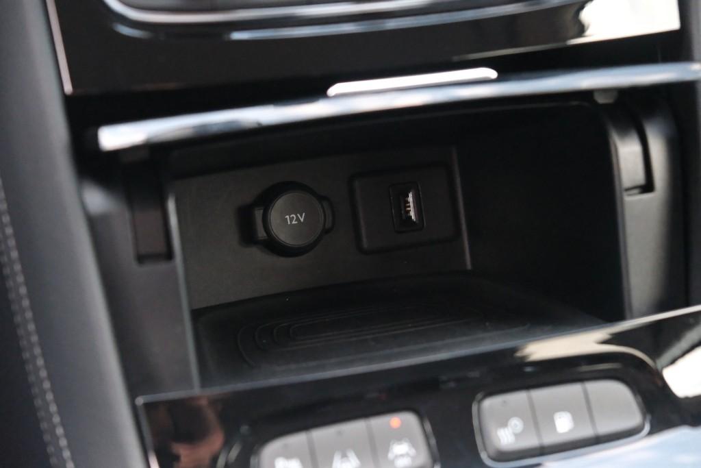 Opel Grandland 1.6 Turbo Plug-In Hybrid 300pk 4x4 EAT8 GSe | Navi | App Connect | Climate | Adaptive Cruise | Keyless | Elektrische Achterklep | Camera | Leder Pakket afbeelding 24
