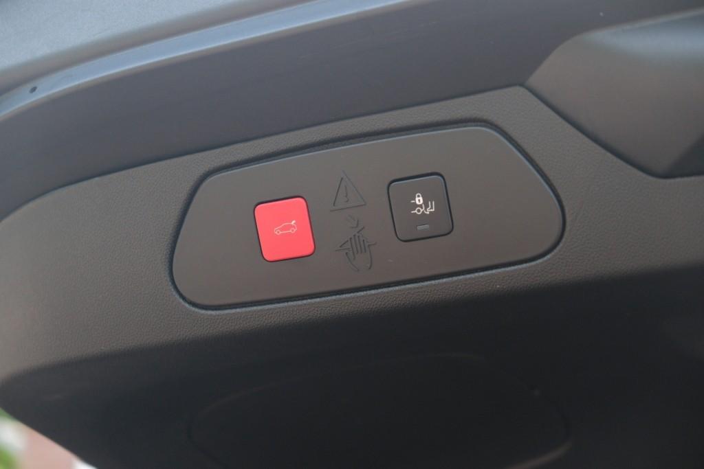 Opel Grandland 1.6 Turbo Plug-In Hybrid 300pk 4x4 EAT8 GSe | Navi | App Connect | Climate | Adaptive Cruise | Keyless | Elektrische Achterklep | Camera | Leder Pakket afbeelding 35