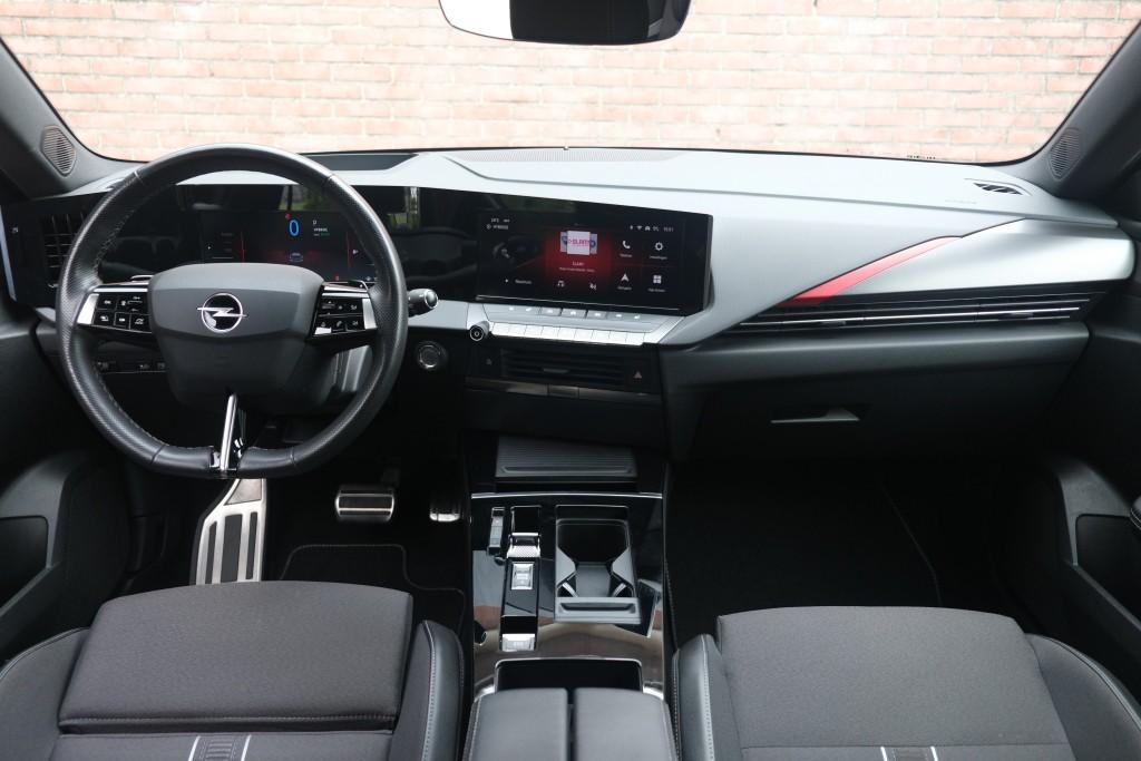 Opel Astra 1.6 Hybrid 180pk EAT8 GS Line | Adaptive Cruise | Keyless | 360° Camera | Head-up Display | Dodehoek | Winter Pakket afbeelding 7