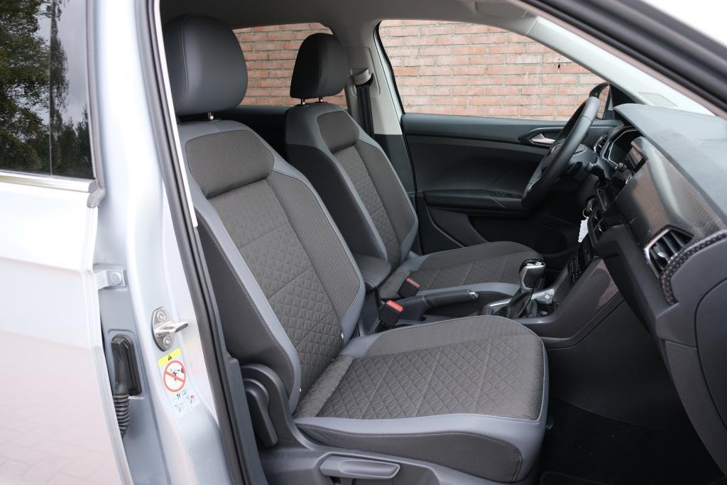 Volkswagen T-Cross 1.5 TSi 150pk DSG Style | App Connect | Adaptive Cruise | Camera | Stoelverwarming | Climate | Matrix LED | Trekhaak afbeelding 6