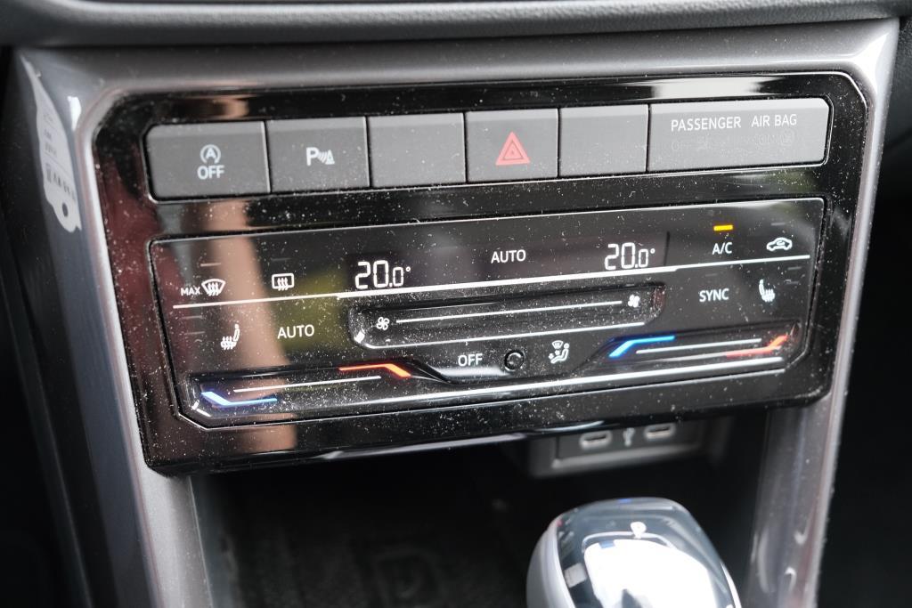 Volkswagen T-Cross 1.5 TSi 150pk DSG Style | App Connect | Adaptive Cruise | Camera | Stoelverwarming | Climate | Matrix LED | Trekhaak afbeelding 18